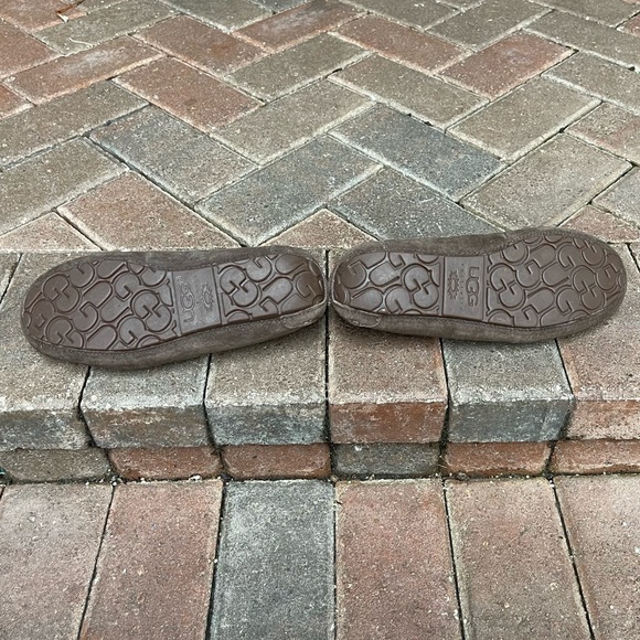 UGG brown suede mocassins - Picture 12 of 12